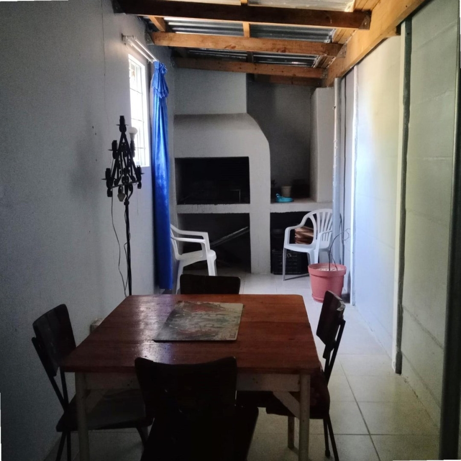 2 Bedroom Property for Sale in Gaylee Western Cape